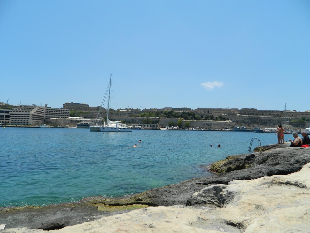 Luxury Msida Circle Suites Exterior photo